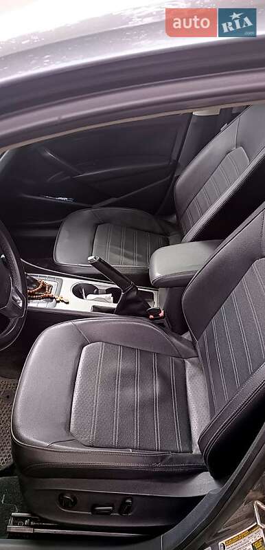 Седан Volkswagen Passat 2015 в Нікополі