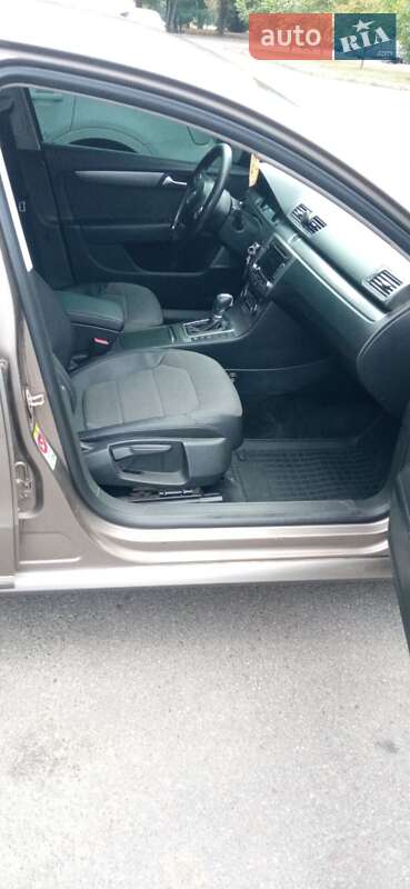 Седан Volkswagen Passat 2011 в Вінниці
