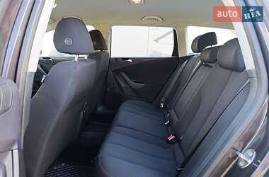 Універсал Volkswagen Passat 2006 в 