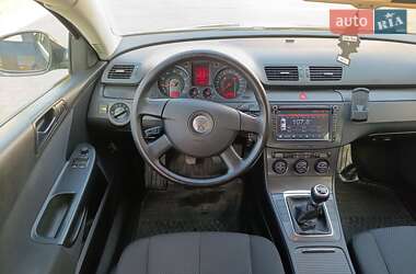 Універсал Volkswagen Passat 2006 в 