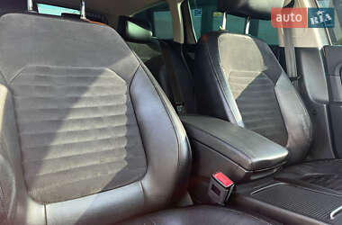 Универсал Volkswagen Passat 2012 в 