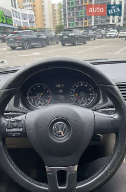 Седан Volkswagen Passat 2014 в 