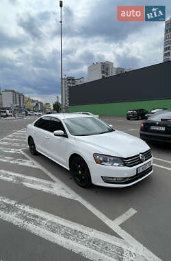 Седан Volkswagen Passat 2014 в 