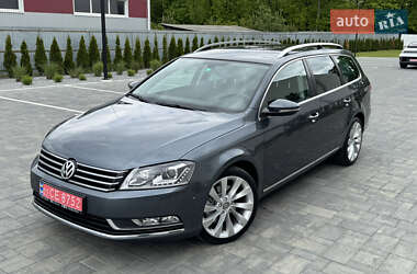 Универсал Volkswagen Passat 2012 в Луцке