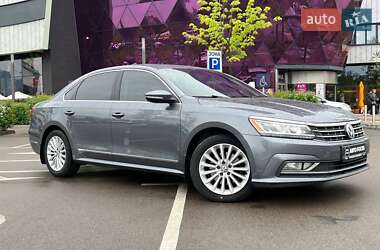 Седан Volkswagen Passat 2017 в Києві