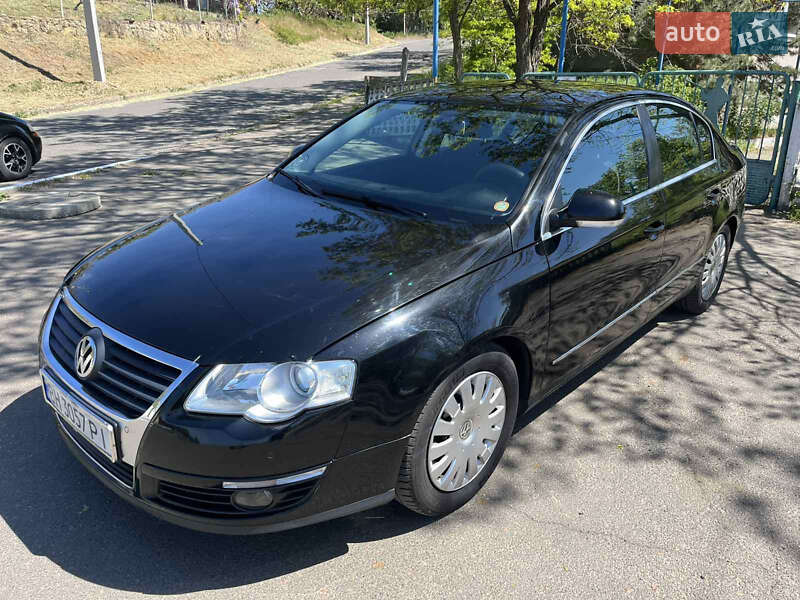 Седан Volkswagen Passat 2008 в Овідіополі