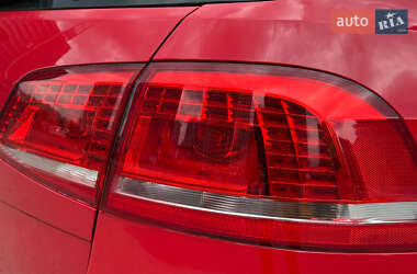 Универсал Volkswagen Passat 2011 в 