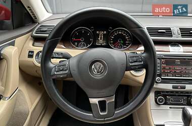 Универсал Volkswagen Passat 2011 в 