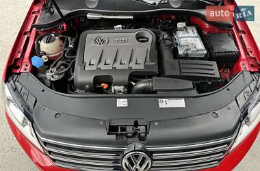 Универсал Volkswagen Passat 2011 в 
