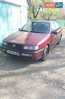 Седан Volkswagen Passat 1996 в Черкассах