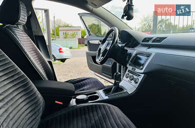 Седан Volkswagen Passat 2012 в 