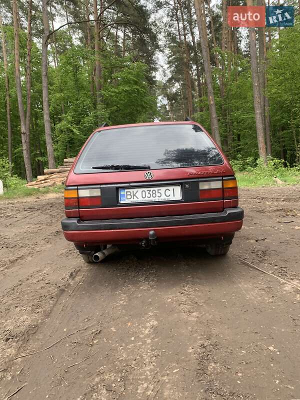 Універсал Volkswagen Passat 1988 в Кременці
