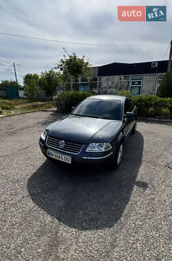 Седан Volkswagen Passat 2002 в Білгороді-Дністровському