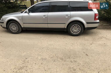 Універсал Volkswagen Passat 2002 в 