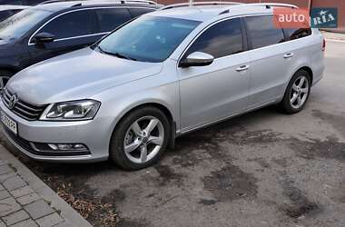 Універсал Volkswagen Passat 2011 в 