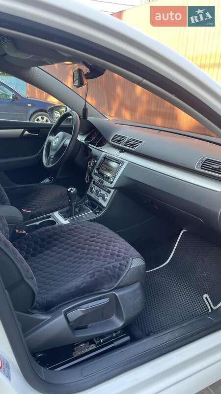 Универсал Volkswagen Passat 2012 в Измаиле