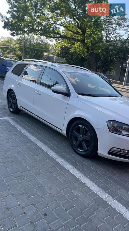 Универсал Volkswagen Passat 2012 в Измаиле