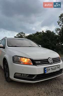 Универсал Volkswagen Passat 2012 в Измаиле