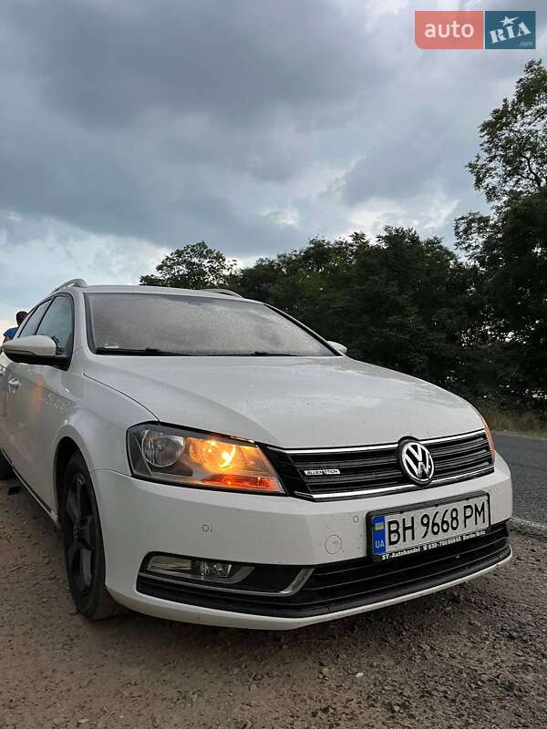 Универсал Volkswagen Passat 2012 в Измаиле