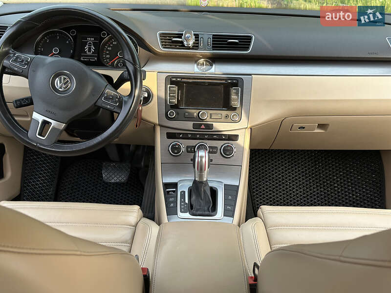 Универсал Volkswagen Passat 2013 в Стрые фото 29 Универсал Volkswagen Passat 2013 в Стрые