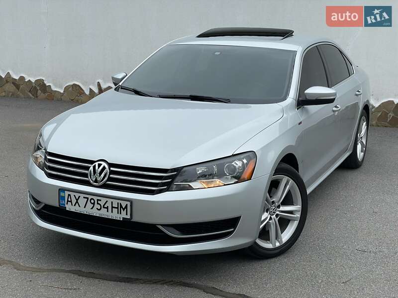 Седан Volkswagen Passat 2013 в Харькове