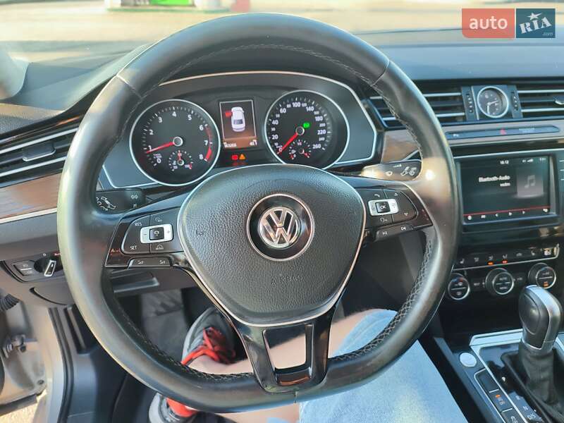 Седан Volkswagen Passat 2015 в Петропавлівці