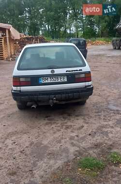 Универсал Volkswagen Passat 1993 в 