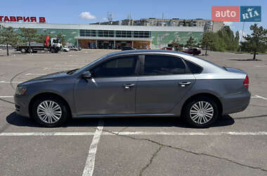 Седан Volkswagen Passat 2012 в Николаеве