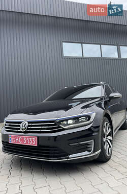 Універсал Volkswagen Passat 2015 в 