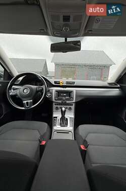 Універсал Volkswagen Passat 2012 в 