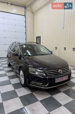 Універсал Volkswagen Passat 2012 в 