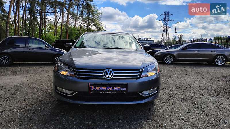 Седан Volkswagen Passat 2015 в Києві