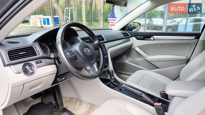 Седан Volkswagen Passat 2015 в Києві