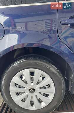 Універсал Volkswagen Passat 2002 в 