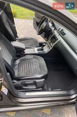Універсал Volkswagen Passat 2012 в 
