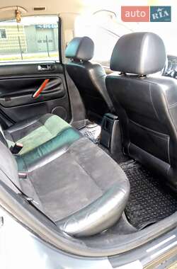 Седан Volkswagen Passat 2004 в 