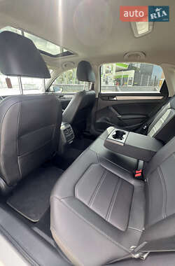 Седан Volkswagen Passat 2021 в 