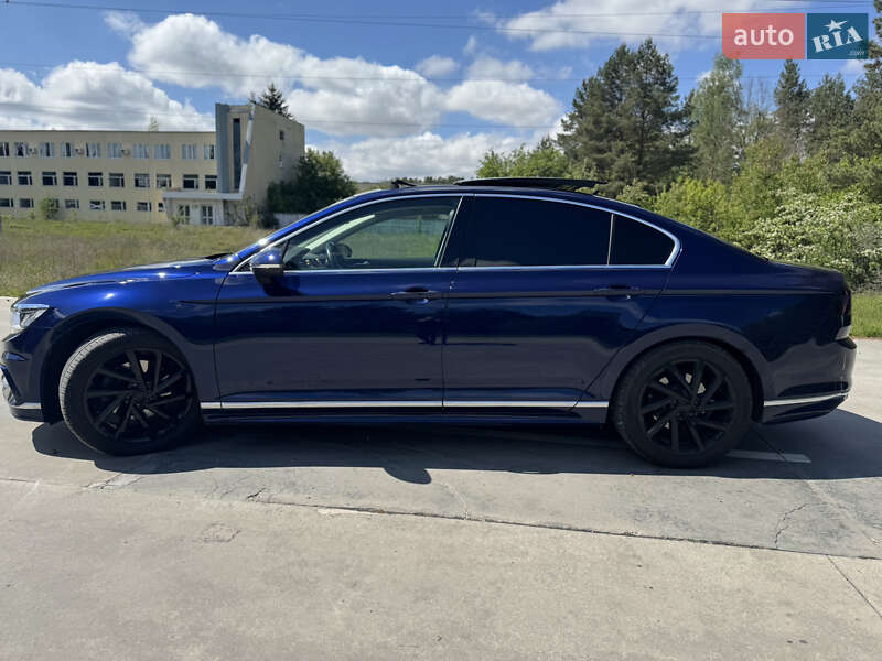 Седан Volkswagen Passat 2017 в Славуте