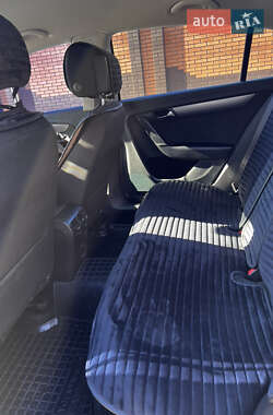 Седан Volkswagen Passat 2012 в 