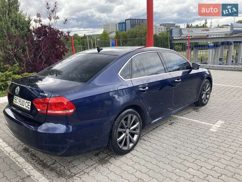 Седан Volkswagen Passat 2015 в Львове