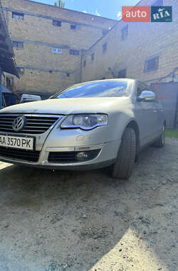 Седан Volkswagen Passat 2006 в Киеве