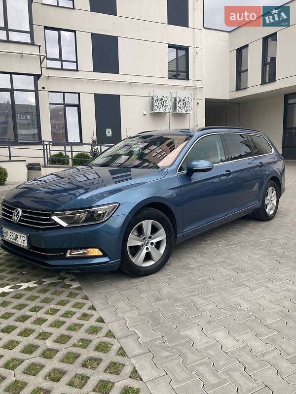 Универсал Volkswagen Passat 2016 в Ровно