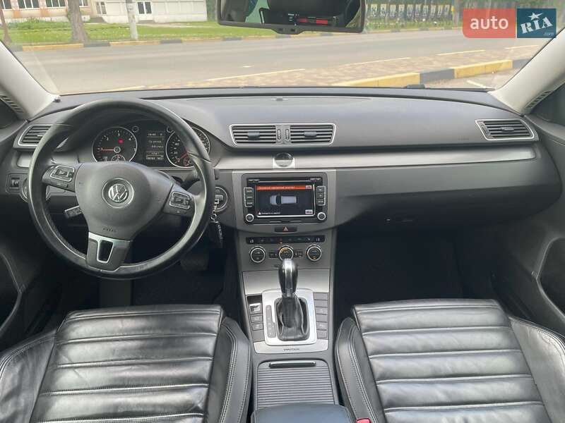 Універсал Volkswagen Passat 2013 в Києві
