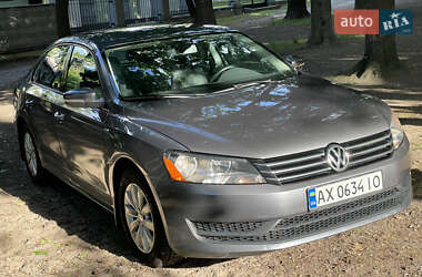 Седан Volkswagen Passat 2014 в Києві