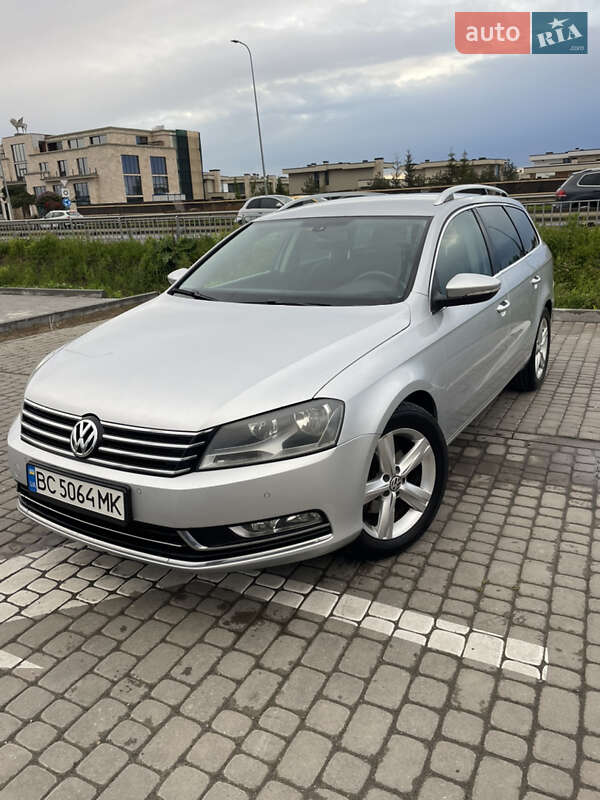 Volkswagen Passat 2011