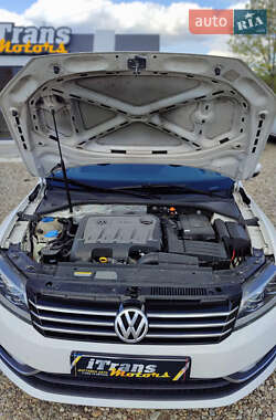 Седан Volkswagen Passat 2013 в 