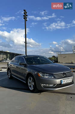 Седан Volkswagen Passat 2015 в Києві