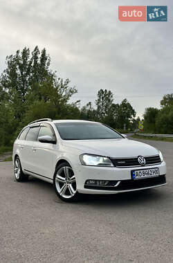 Универсал Volkswagen Passat 2012 в Хусте