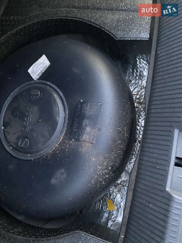 Седан Volkswagen Passat 2012 в Луцке