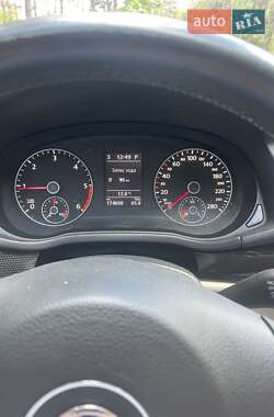 Седан Volkswagen Passat 2013 в 